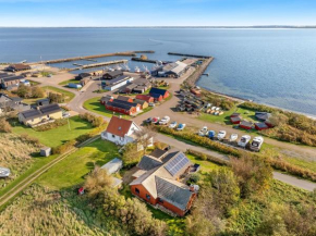 Large Holiday Home With A View Of The Fjord,